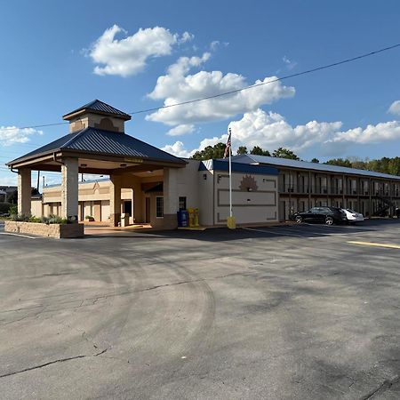 Days Inn By Wyndham Cookeville Exterior photo