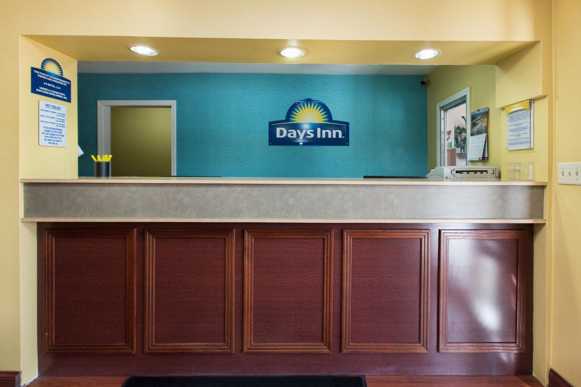 Days Inn By Wyndham Cookeville Exterior photo