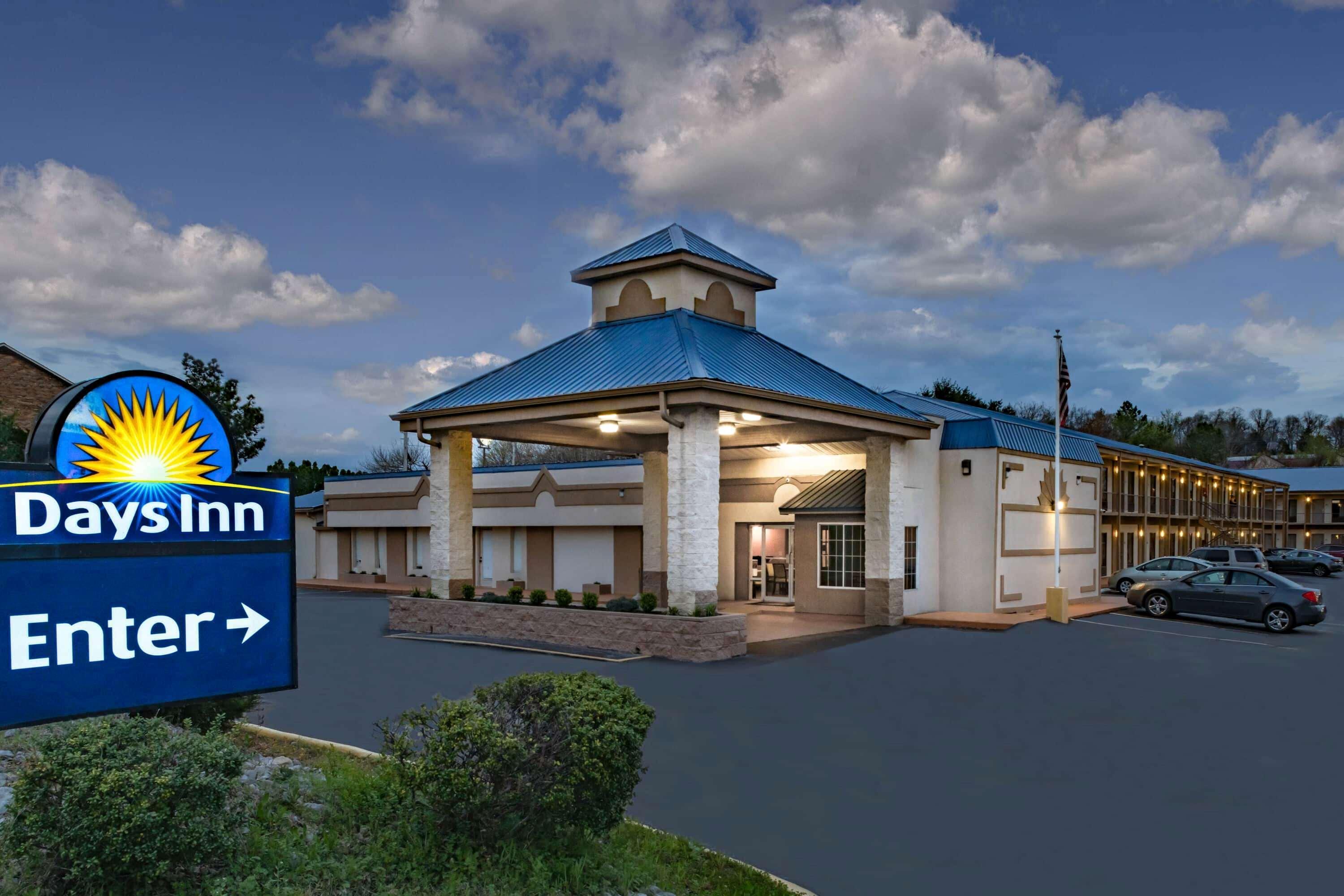 Days Inn By Wyndham Cookeville Exterior photo