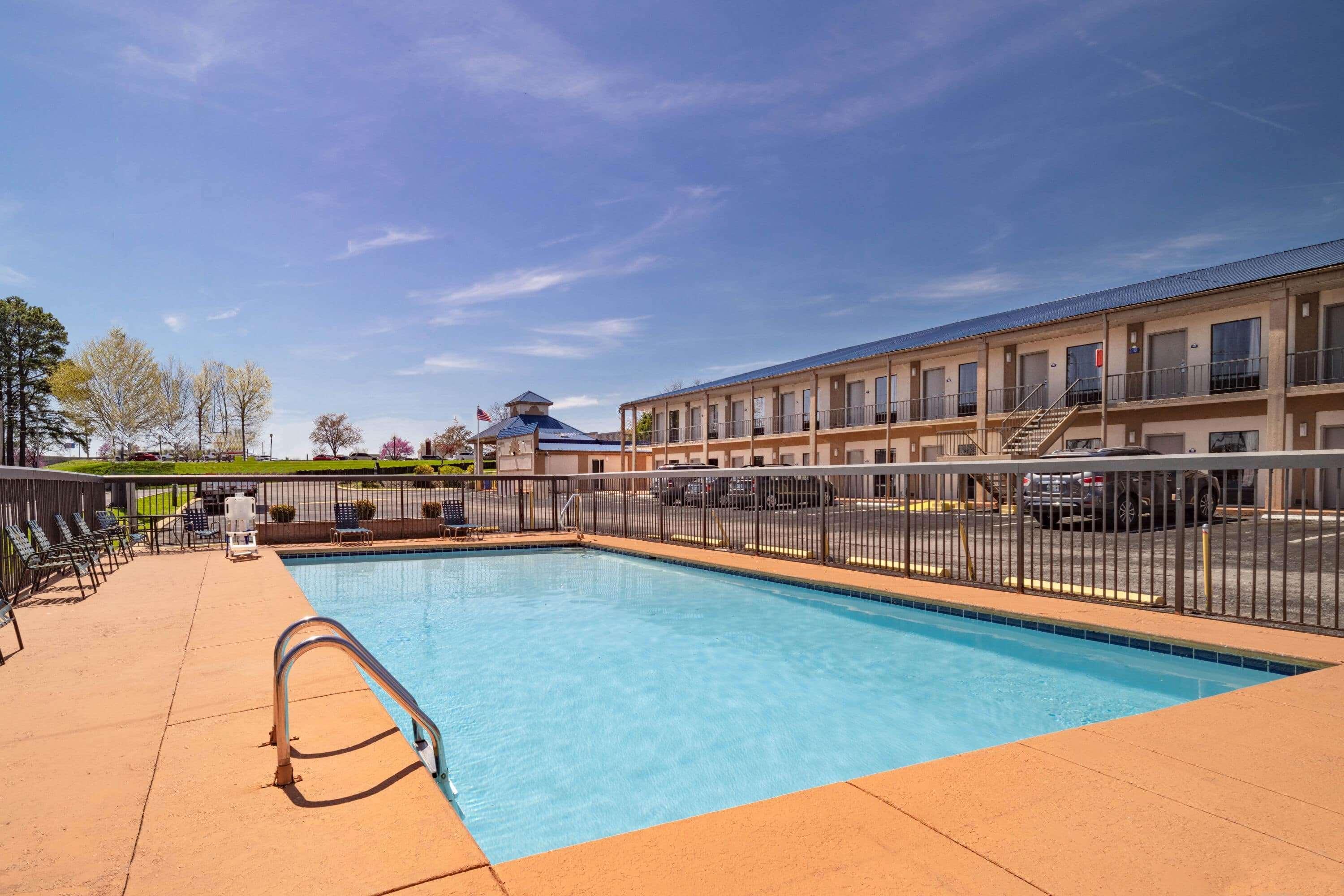 Days Inn By Wyndham Cookeville Exterior photo