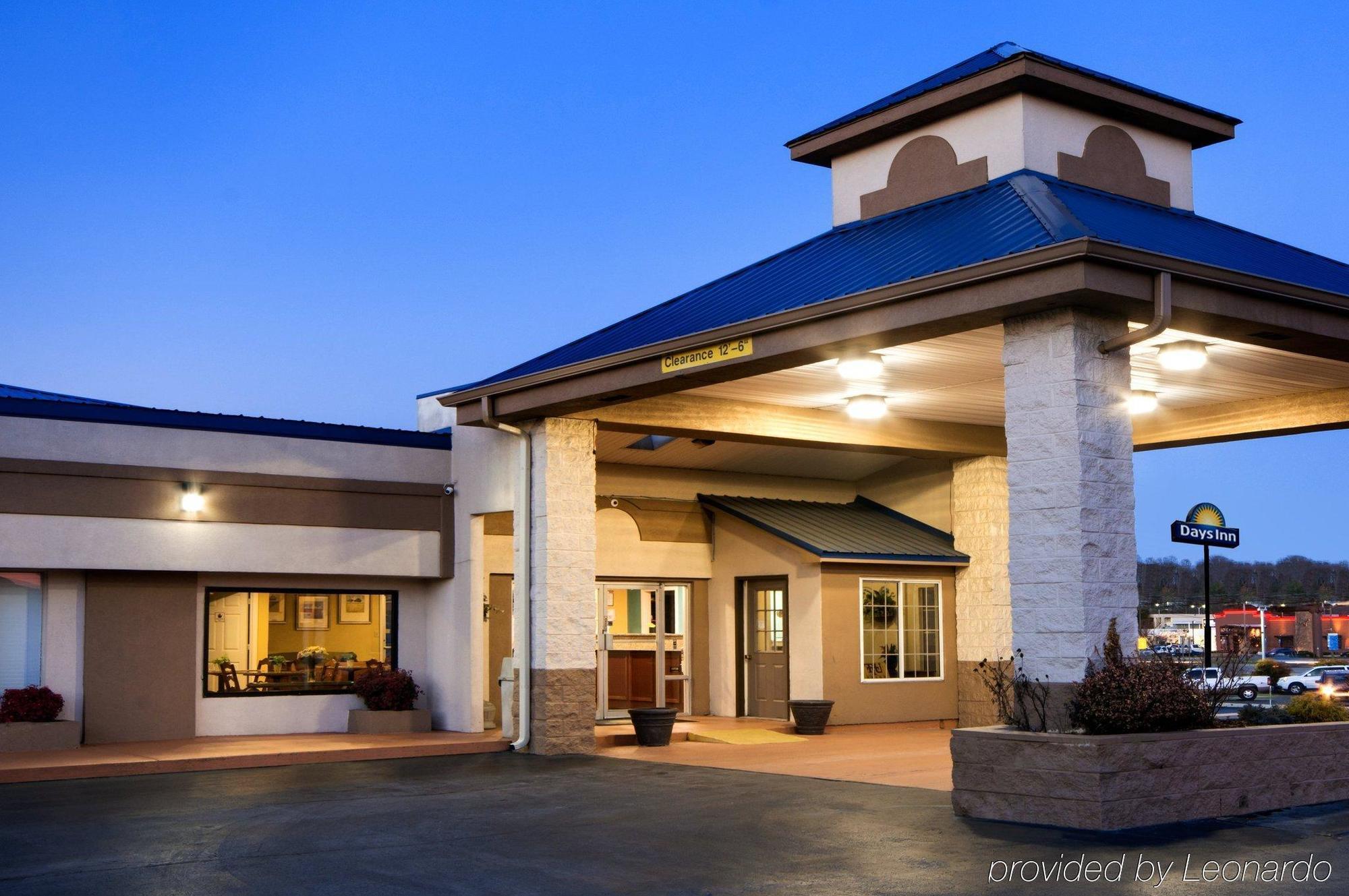 Days Inn By Wyndham Cookeville Exterior photo