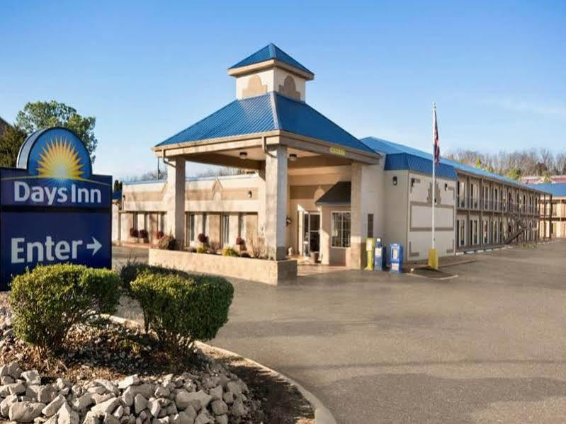 Days Inn By Wyndham Cookeville Exterior photo